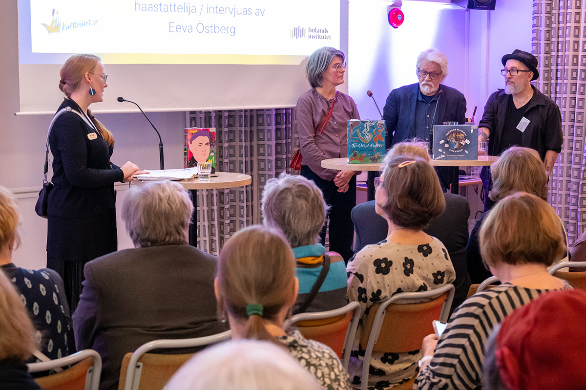 Sverigefinska berättelser i bild och text. Pia Koskela: ”Karelen!”, Markku Huovila: ”i Tensta med tiden”och Rainer Paakkinen: ”Älskade mamma! Äiti kulta!” Eeva Östberg intervjuade.